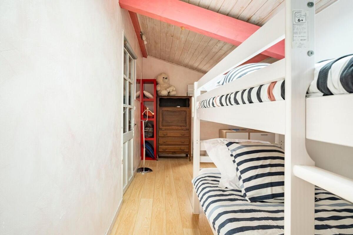 La Villa Moursoise 4 Etoiles Екстер'єр фото