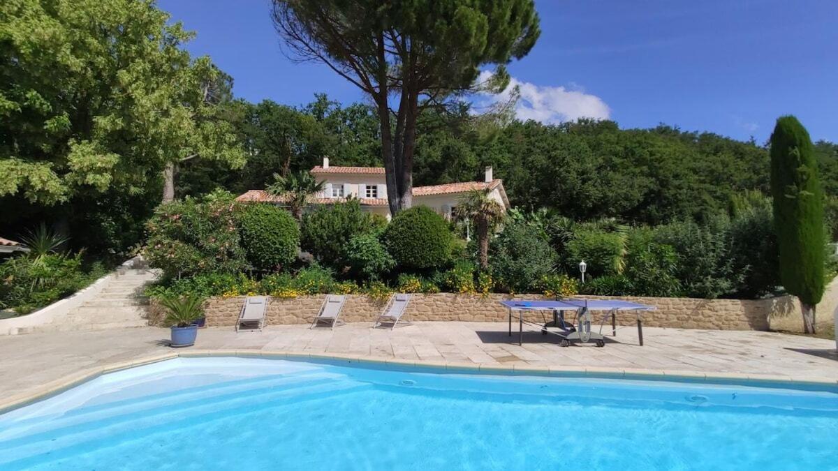 La Villa Moursoise 4 Etoiles Екстер'єр фото