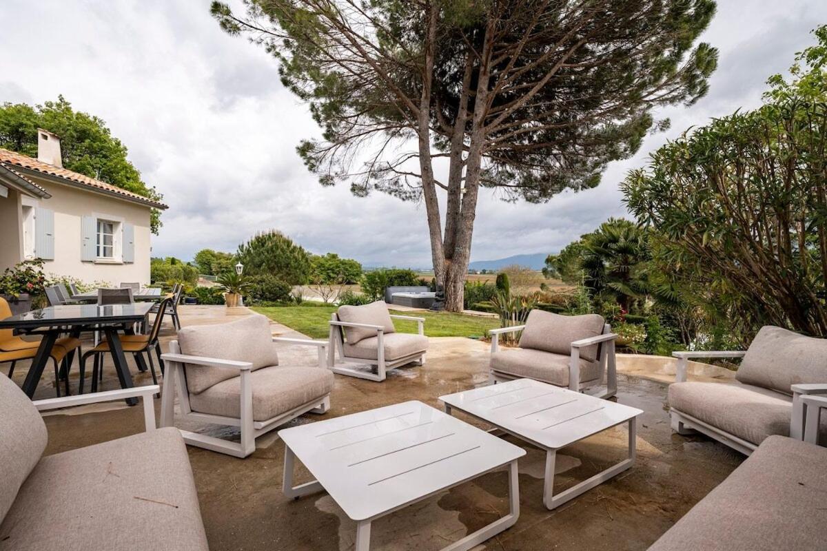 La Villa Moursoise 4 Etoiles Екстер'єр фото
