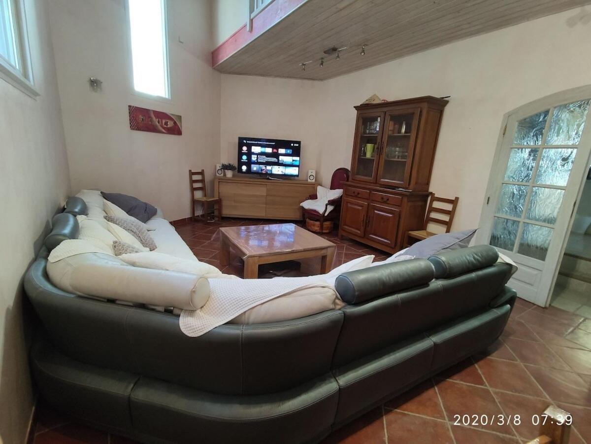 La Villa Moursoise 4 Etoiles Екстер'єр фото