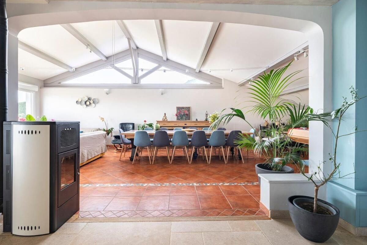 La Villa Moursoise 4 Etoiles Екстер'єр фото