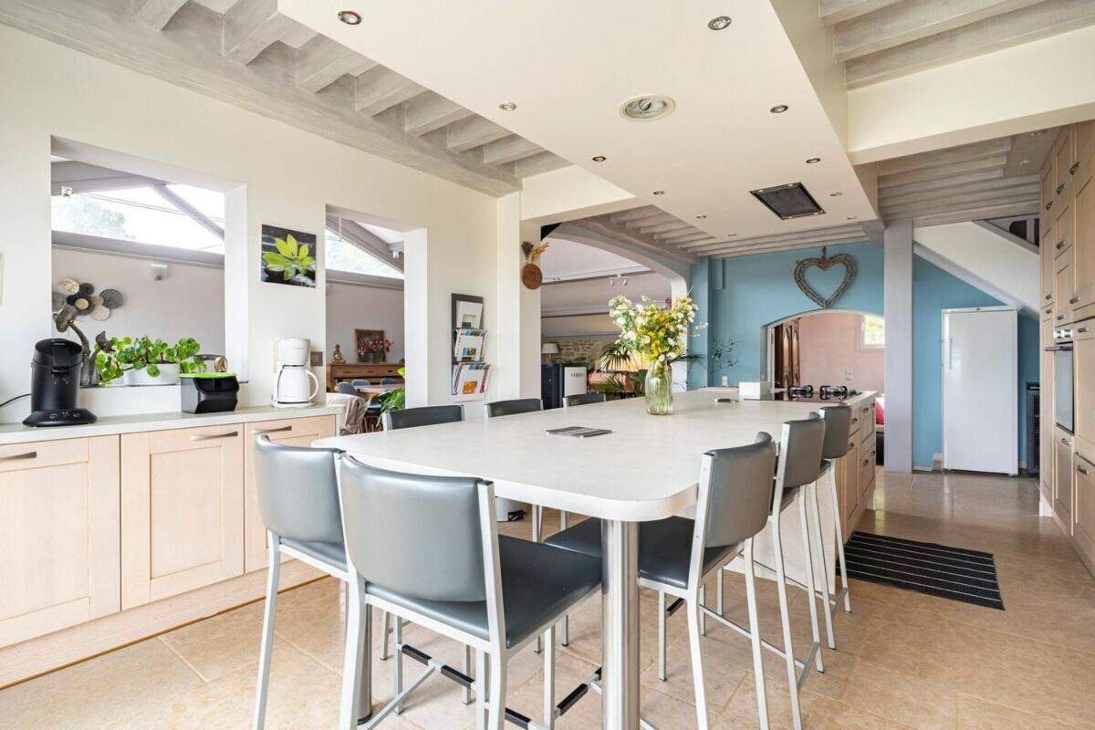 La Villa Moursoise 4 Etoiles Екстер'єр фото