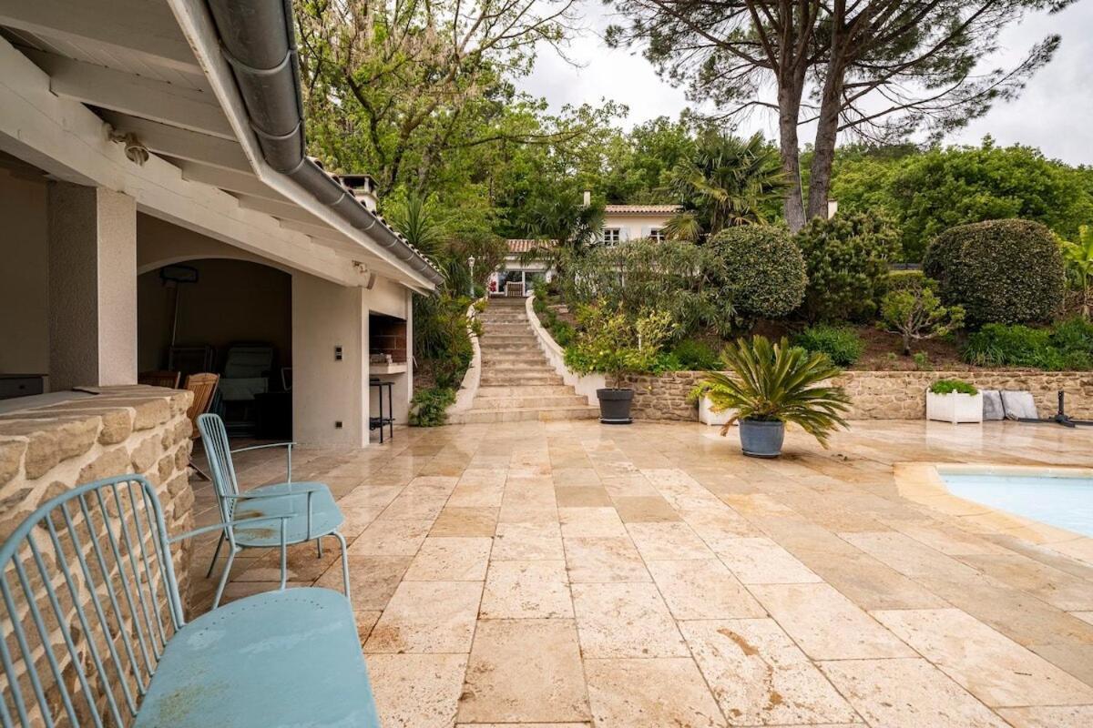 La Villa Moursoise 4 Etoiles Екстер'єр фото
