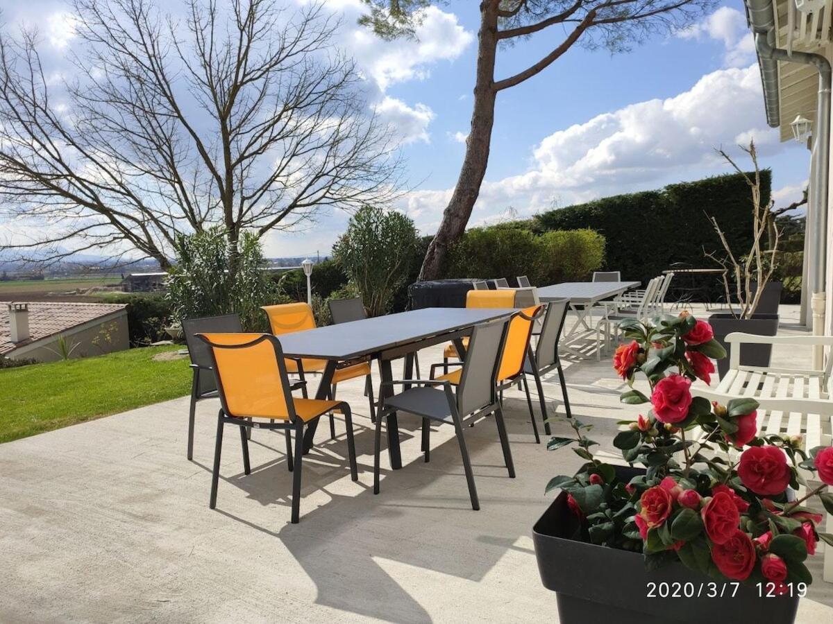 La Villa Moursoise 4 Etoiles Екстер'єр фото